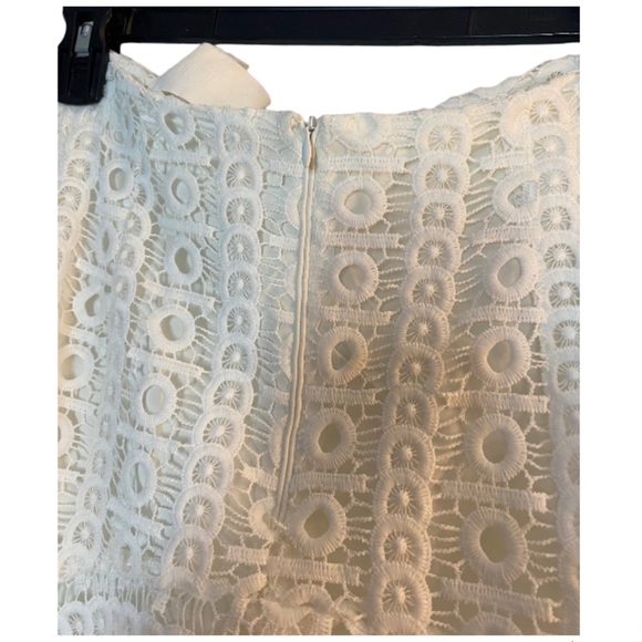 Anthropologie Mare Mare White Crochet-Lace Mini Skirt Asymmetric Size Medium - Picture 4 of 6
